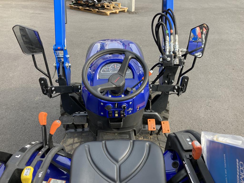 FARMTRAC FT26 HST AVEC CHARGEUR – Image 7