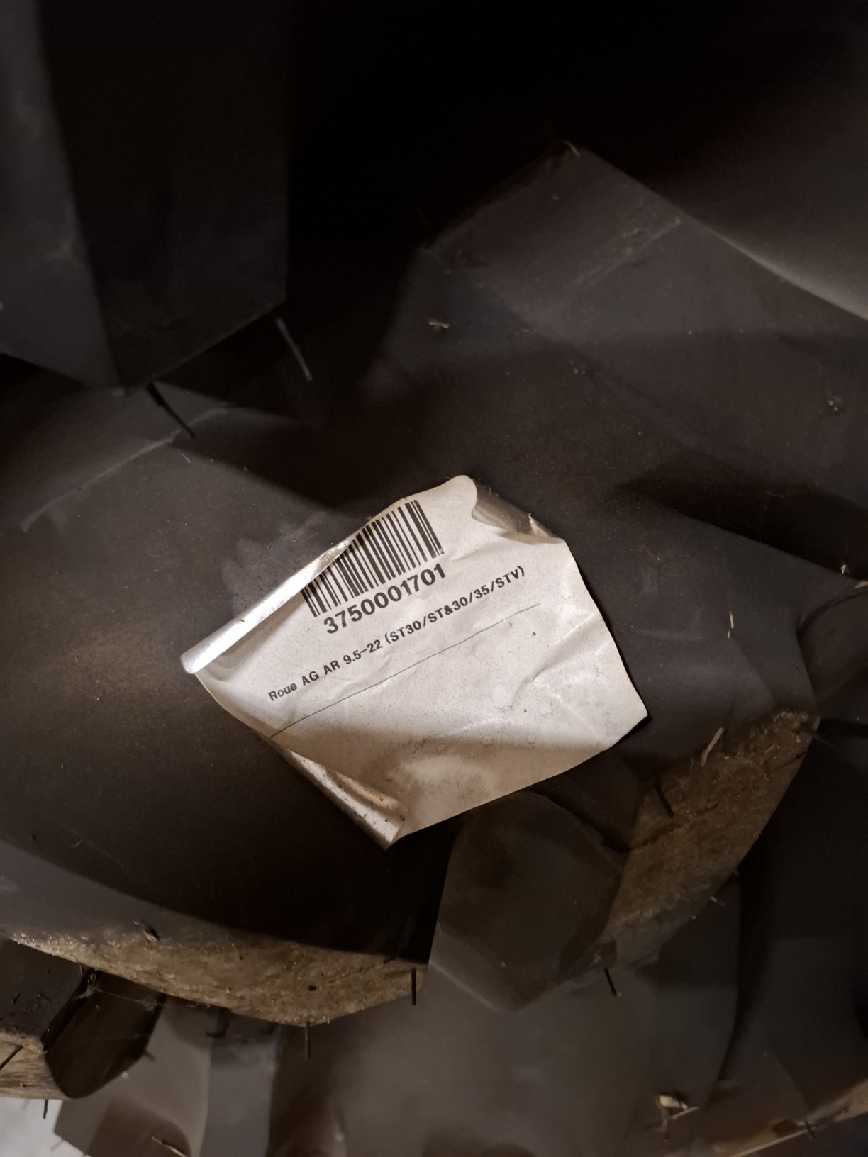 Roue 9.5 - 22 Bridgestone – Image 4