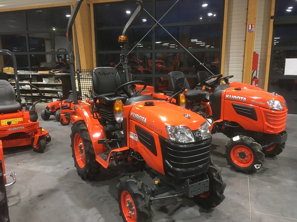 KUBOTA B1121 D – Image 4