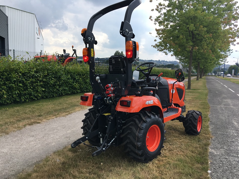 KUBOTA BX 231 – Image 3