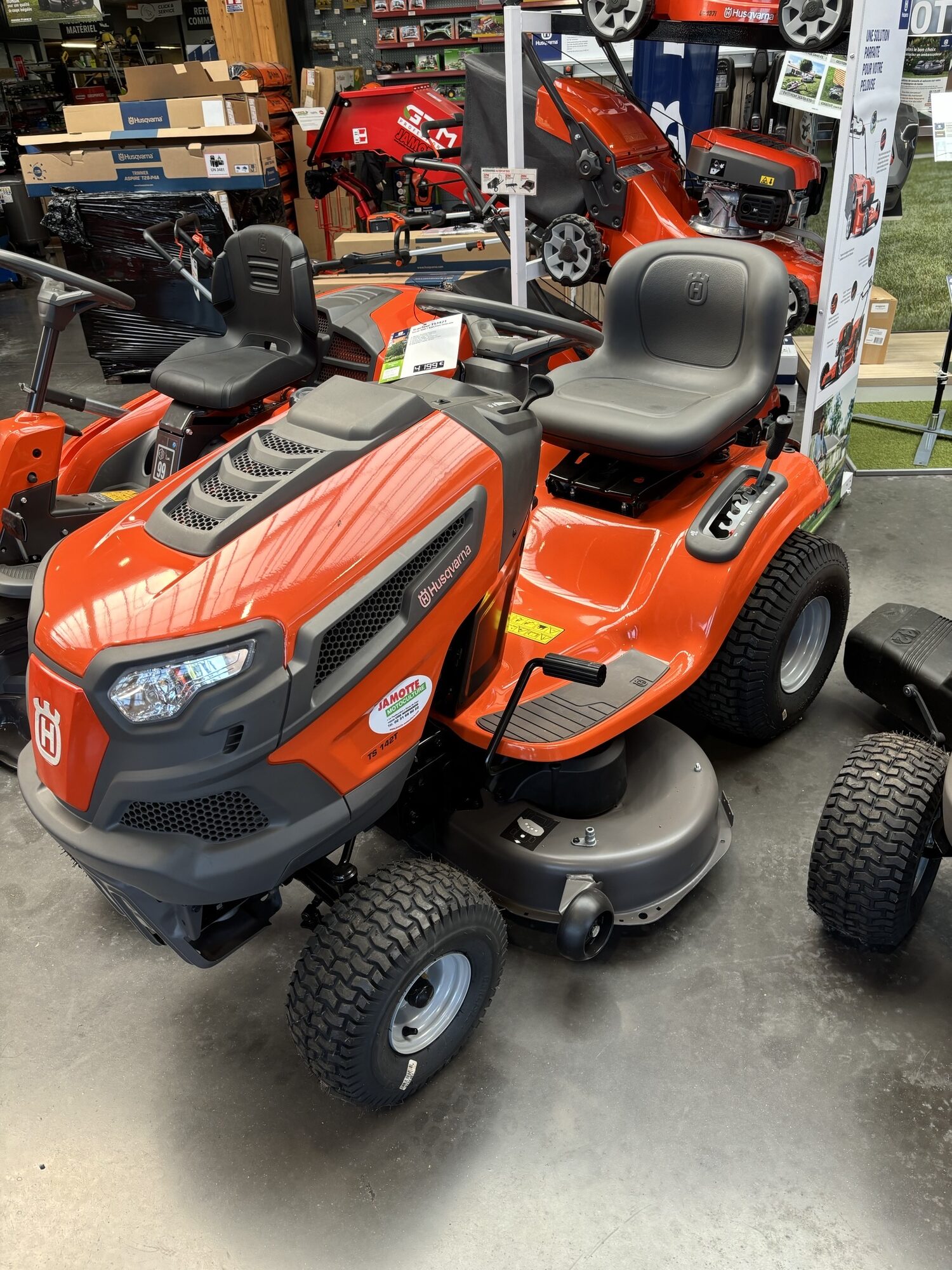 HUSQVARNA TS 142 T