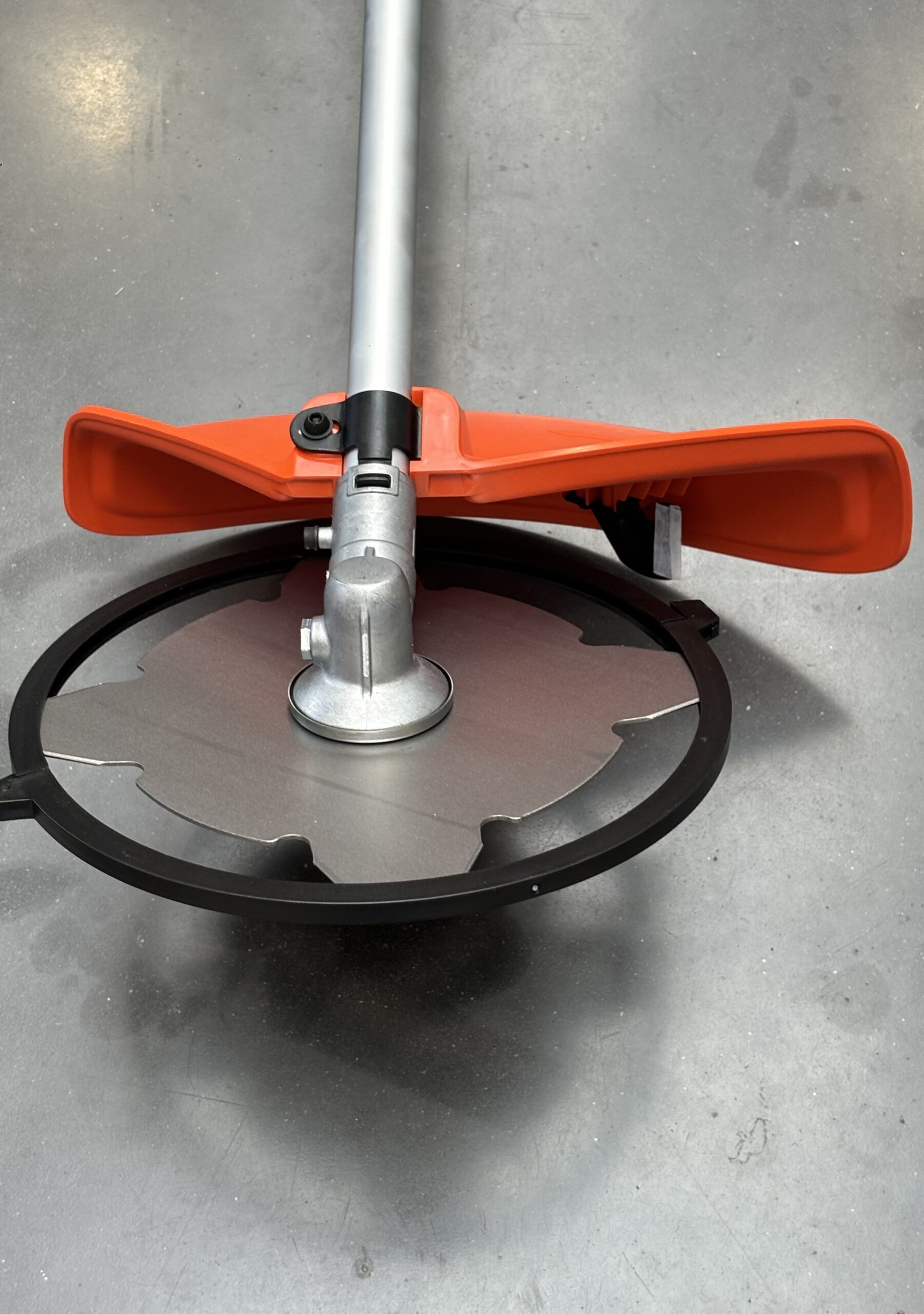 Husqvarna 122 RJ – Image 3