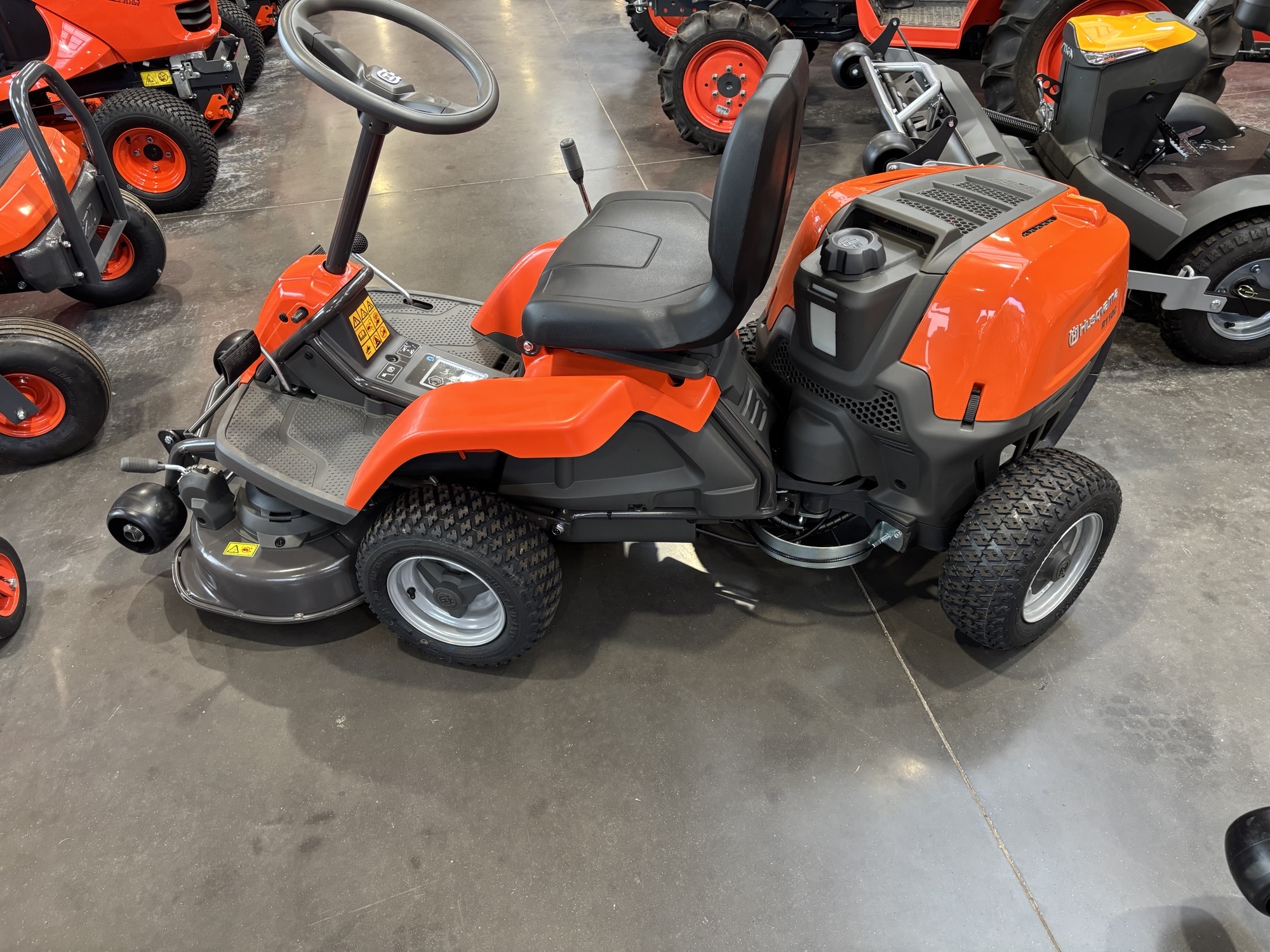 HUSQVARNA R112C – Image 2