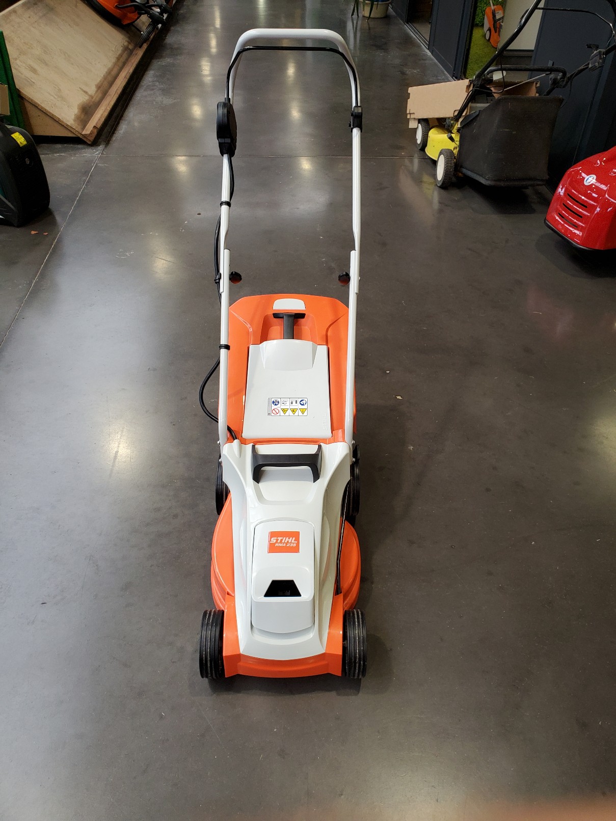STIHL RMA 235